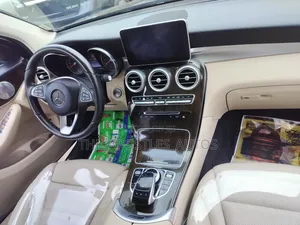 Mercedes-Benz GLC-Class 2017 Black