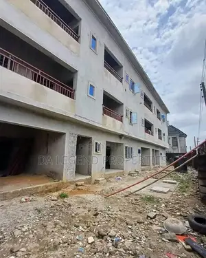 13bdrm Block of Flats in Port-Harcourt for sale