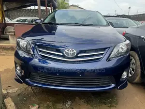 Toyota Corolla 2013 Blue