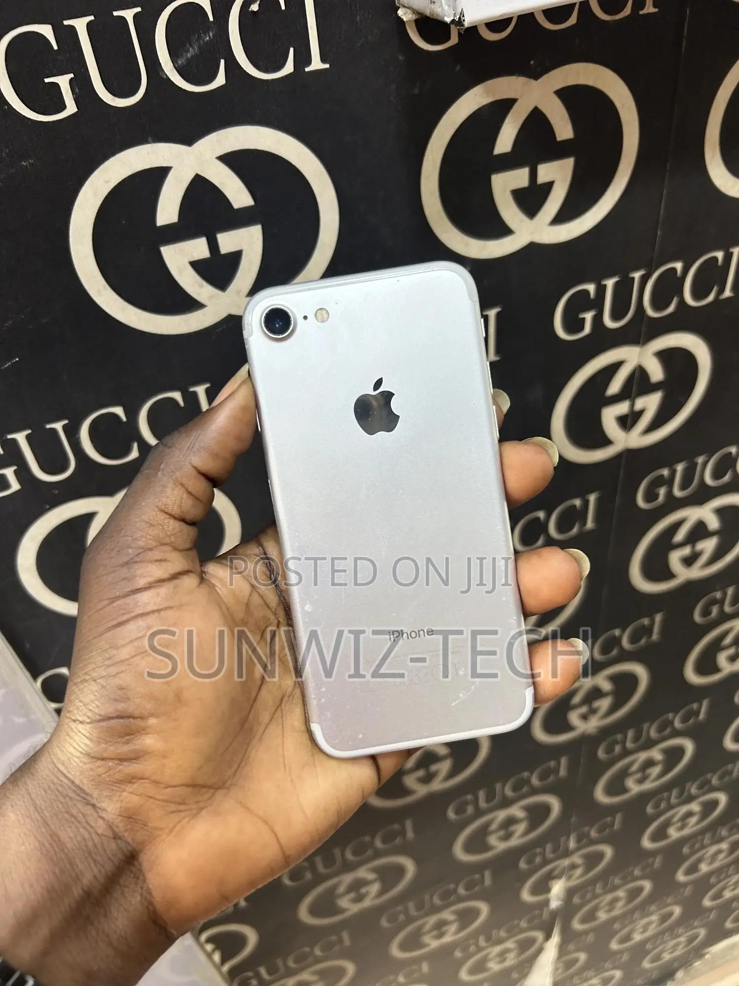 Apple iPhone 7 128 GB Silver