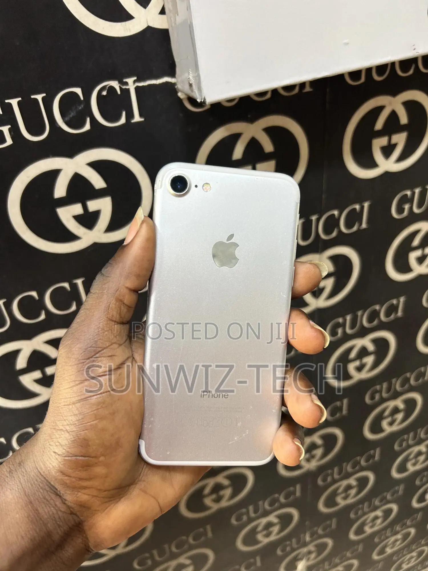 Apple iPhone 7 128 GB Silver