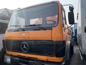 Mercedes-Benz 1617 Water Tanker