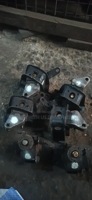 Upper Engine Seat for Corolla 2005