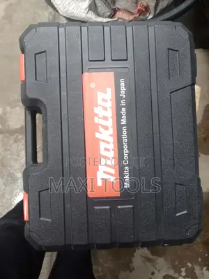 Makita Cordless Cutting Machine 4