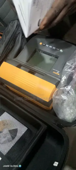 Fluke 1555 Insulation Tester