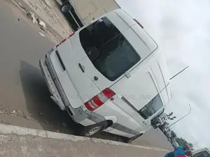 Mercedes-Benz Sprinter 2010 White