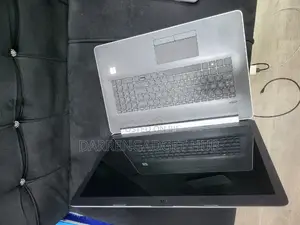 Laptop HP 17-3000 8GB Intel Core I3 HDD 1T