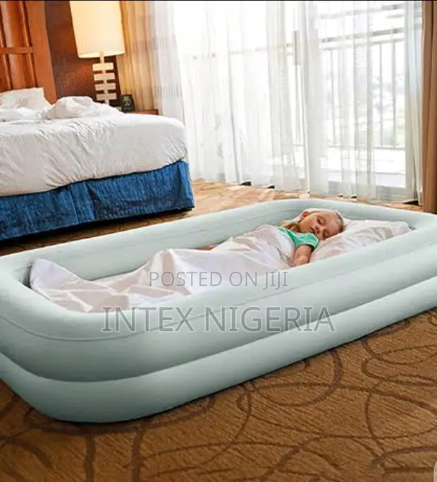 Intex Kids Travel Bed Set With Hand Pump in Amuwo-Odofin