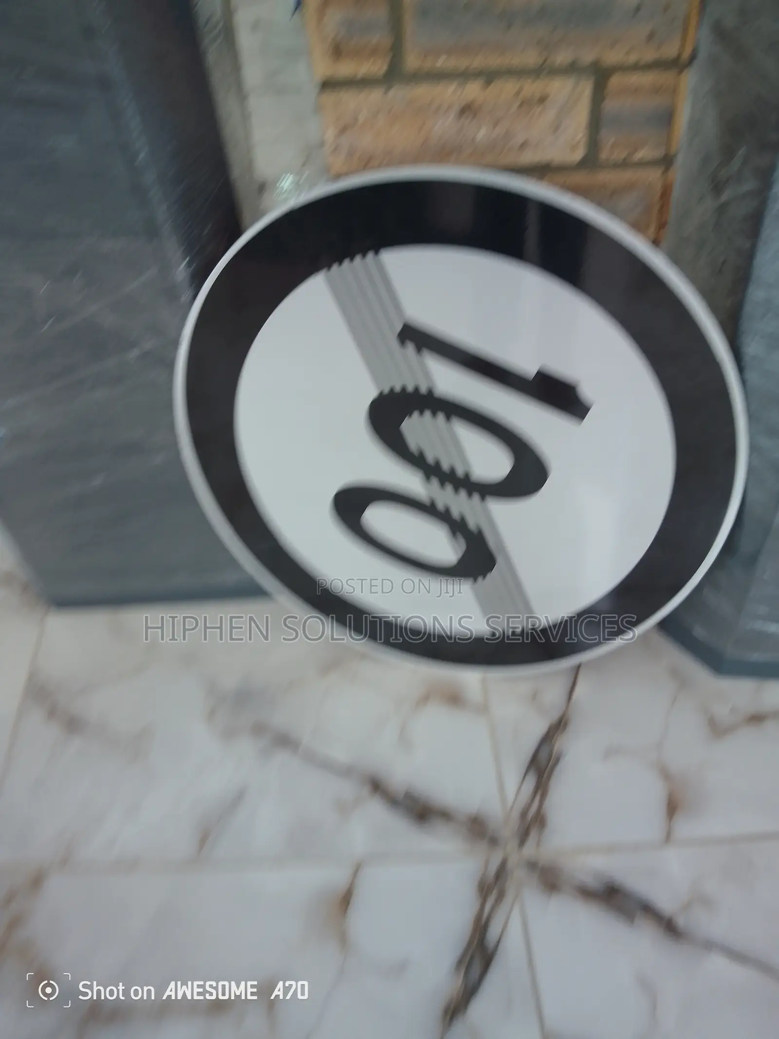 Minimum Speed Limit 100 Traffic Sign