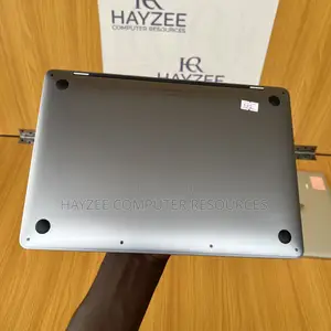 Laptop Apple MacBook Pro 2020 M1 8GB Apple M1 SSD 512GB