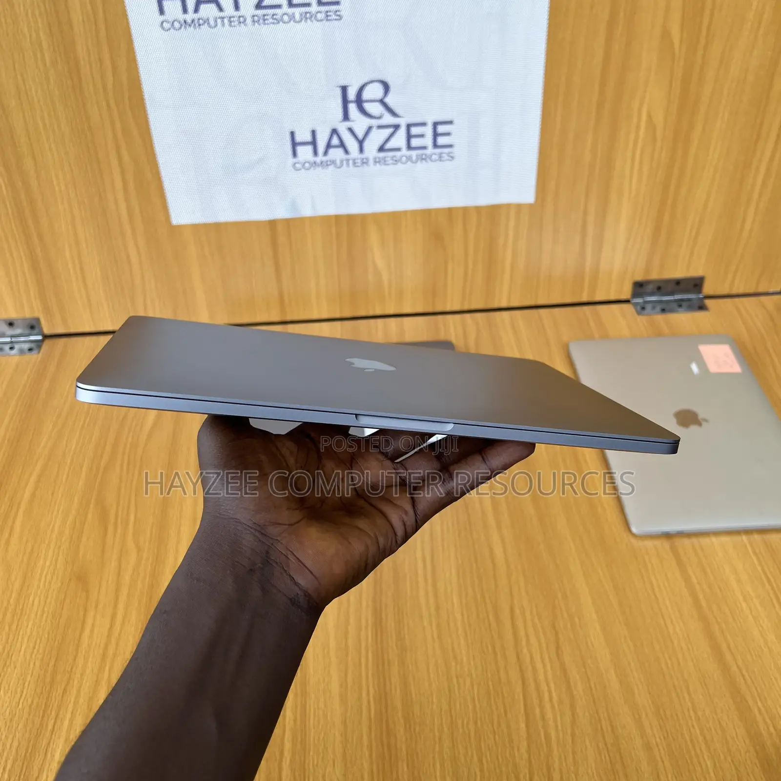 Laptop Apple MacBook Pro 2020 M1 8GB Apple M1 SSD 512GB