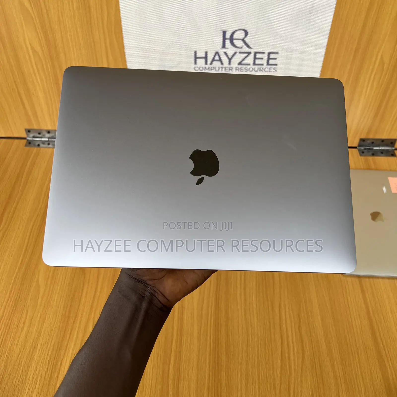 Laptop Apple MacBook Pro 2020 M1 8GB Apple M1 SSD 512GB