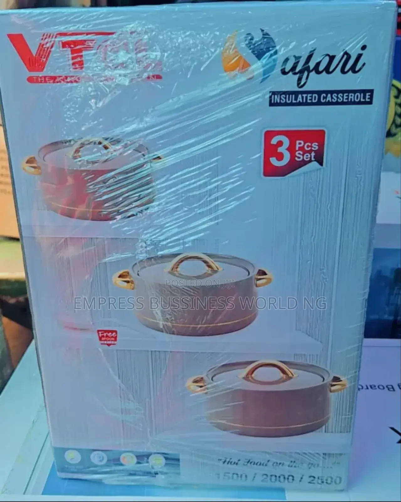 Set Of Insulated Dishes