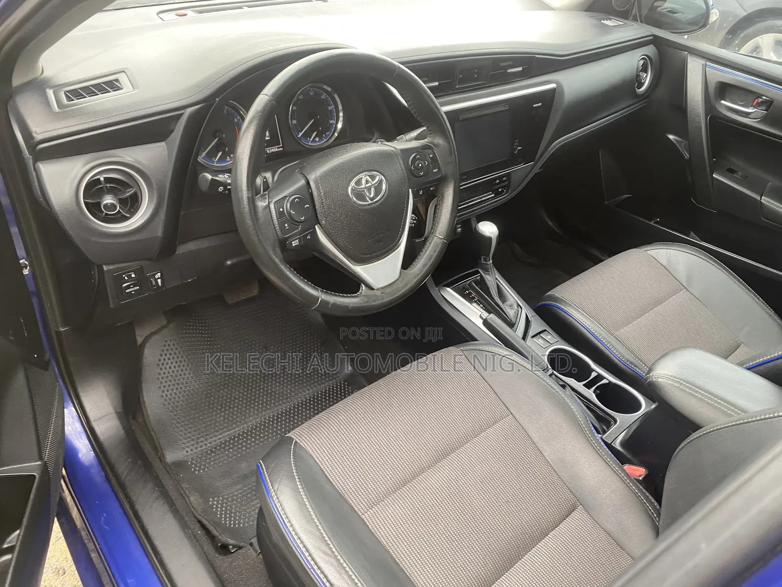 Toyota Corolla SE Special Edition 4dr Sedan (1.8L 4cyl CVT) 2017 Blue