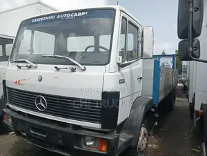 Mercedes Benz 1517 Pickup Truck