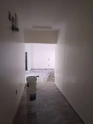 2bdrm Block of Flats in Rockville Estate for rent
