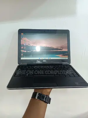 Laptop Dell Latitude E7240 8GB Intel Core I5 SSD 256GB