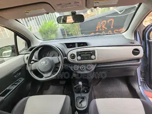 Toyota Yaris 2013 Blue