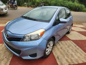 Toyota Yaris 2013 Blue
