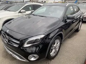 Mercedes-Benz GLA-Class 2017 Black