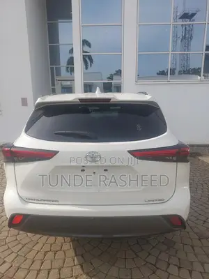 Toyota Highlander Limited FWD 2020 White