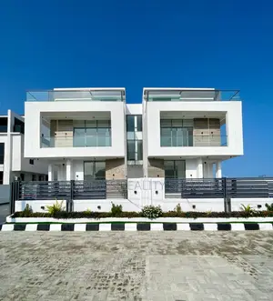 5bdrm Duplex in Osapa london for sale