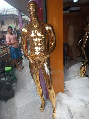 Spider Face Huge Body Male Gold Chrome Mannequin