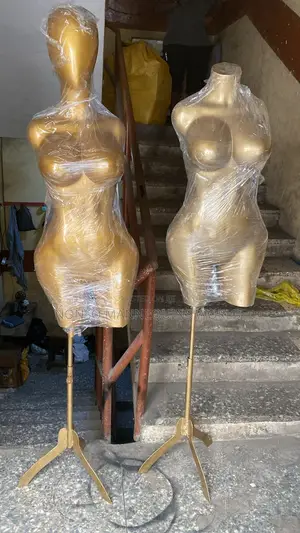 Gold Fibre Made Body Form Like Display