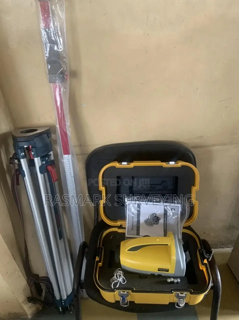 Digital Levelling Instrument.