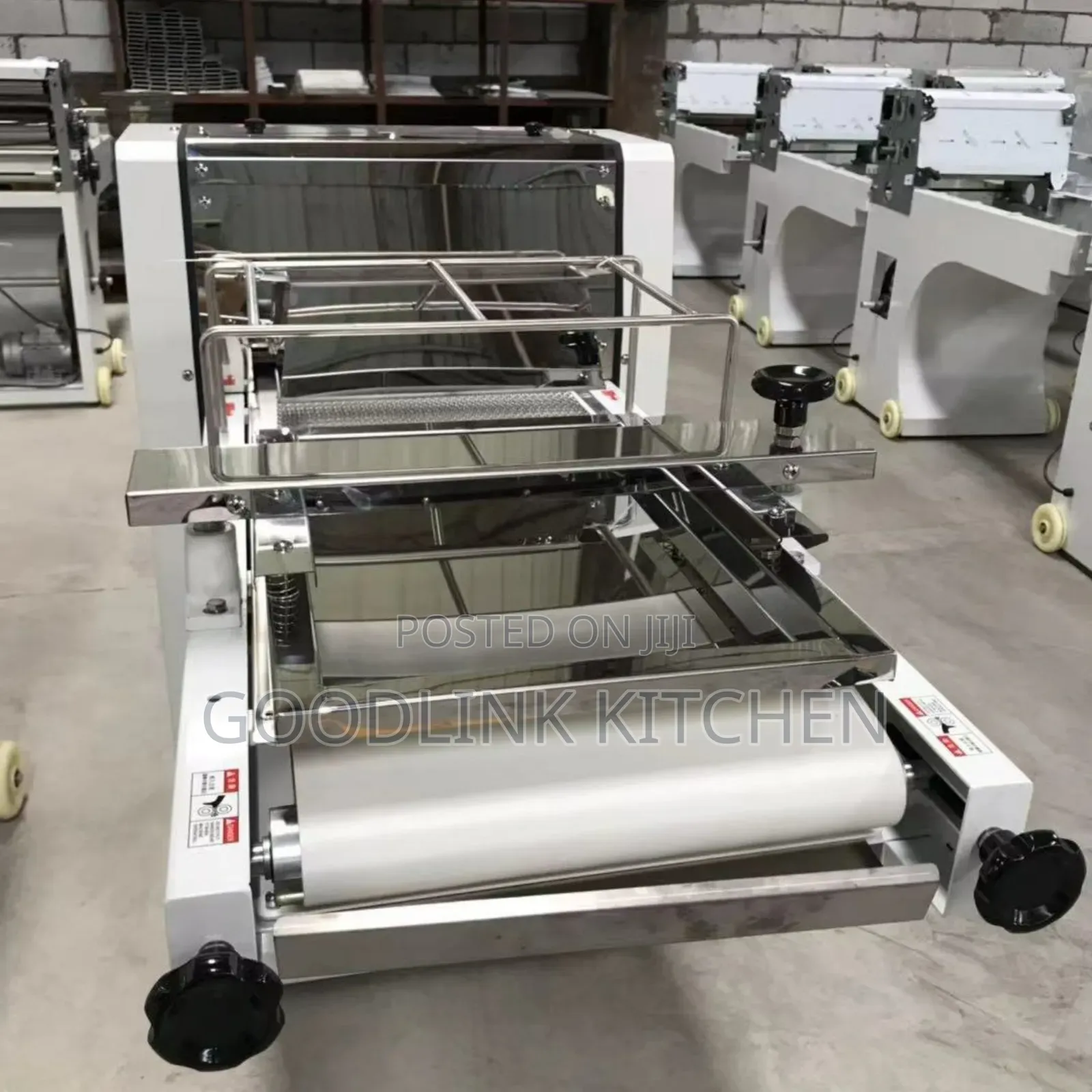 Dough Moulder
