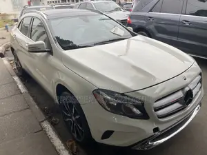 Mercedes-Benz GLA-Class 2016 White