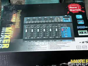 Photo - Yamaha Professional Mixer F7-Usb Digital Mp3 Player