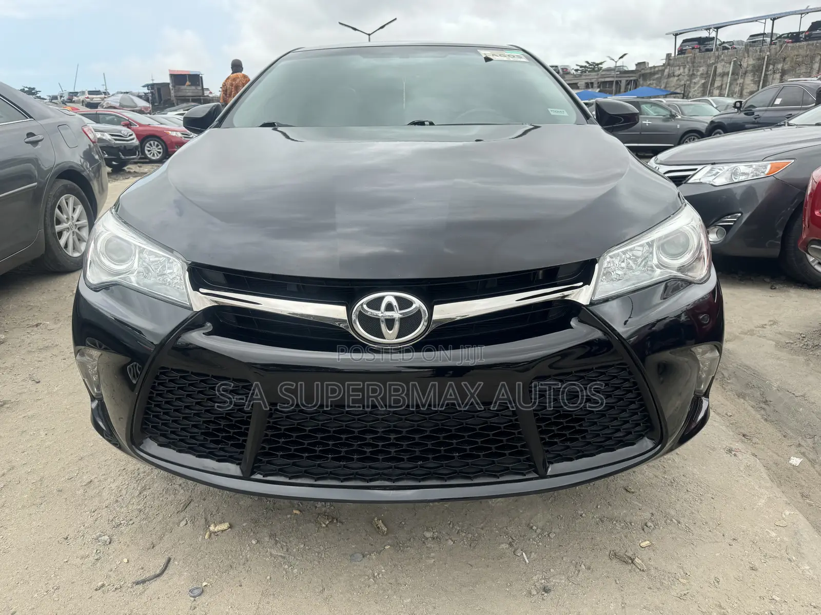 Toyota Camry 2016 Black