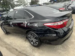 Toyota Camry 2016 Black