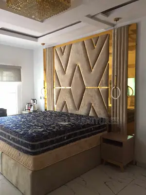 Luxury Bed Frame With Ottoman