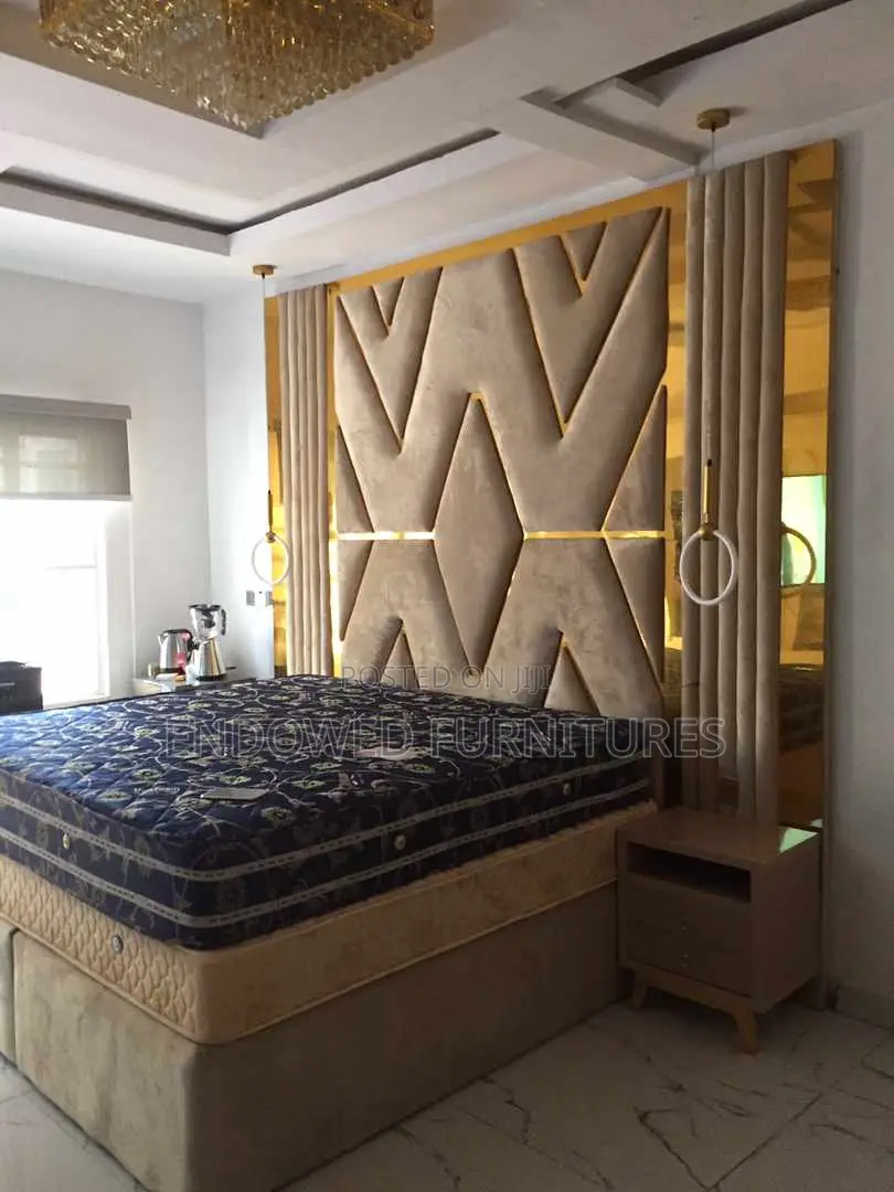 Luxury Bed Frame With Ottoman