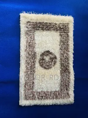 Hairy Foot Mat
