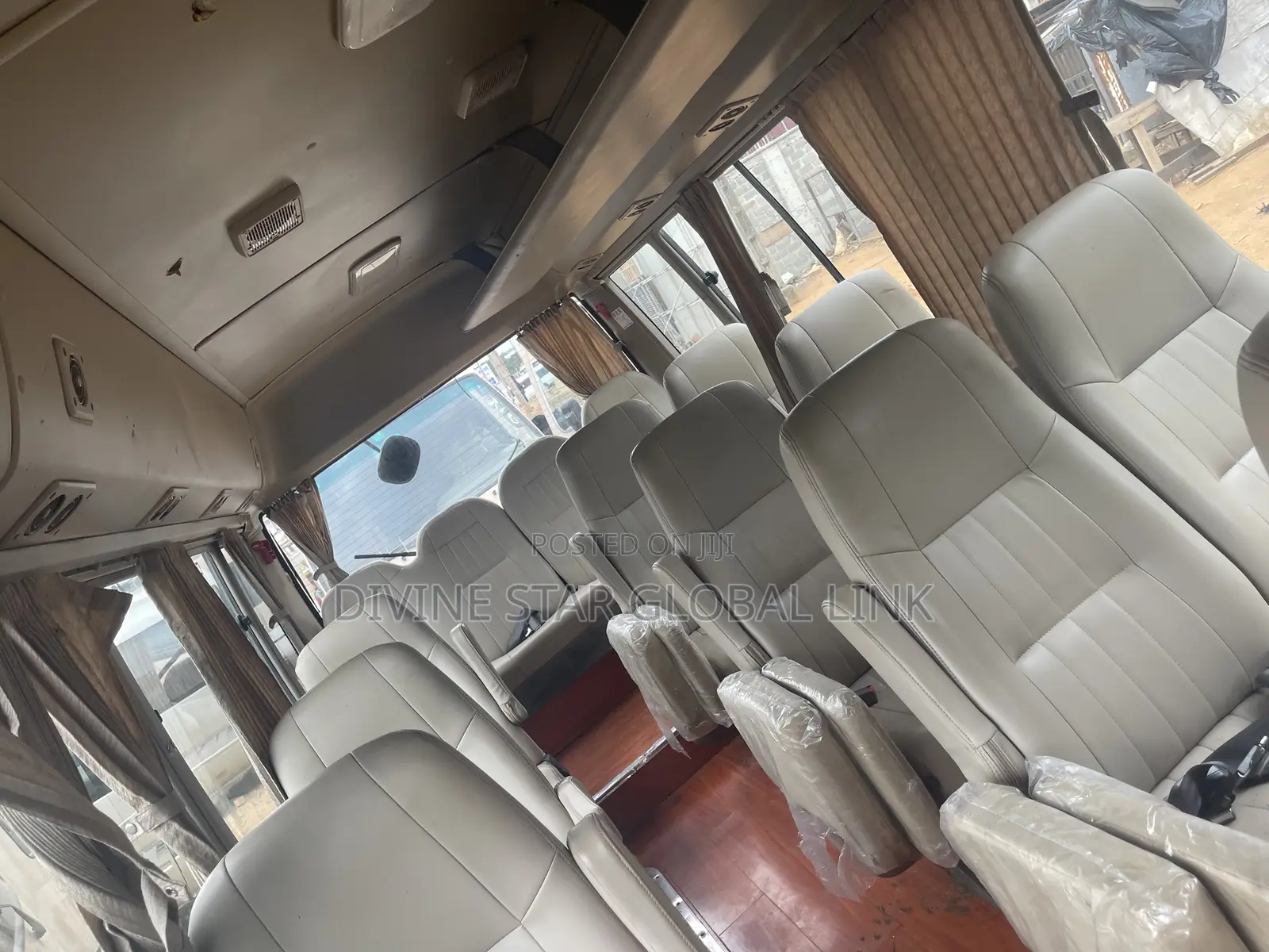 Toyota Coaster 2014 Gold