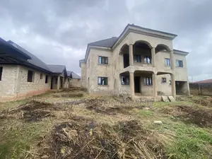 10bdrm Duplex in Ekerin ,Ologuneru for sale