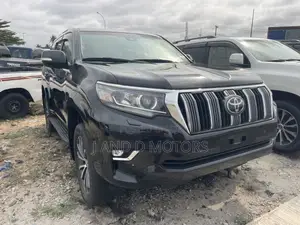 Toyota Land Cruiser Prado 2023 Black