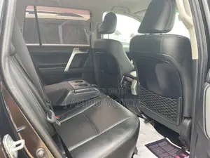 Toyota Land Cruiser Prado 2023 Black