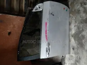 Door Corolla 2014