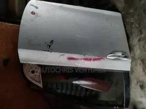 Door Corolla 2014