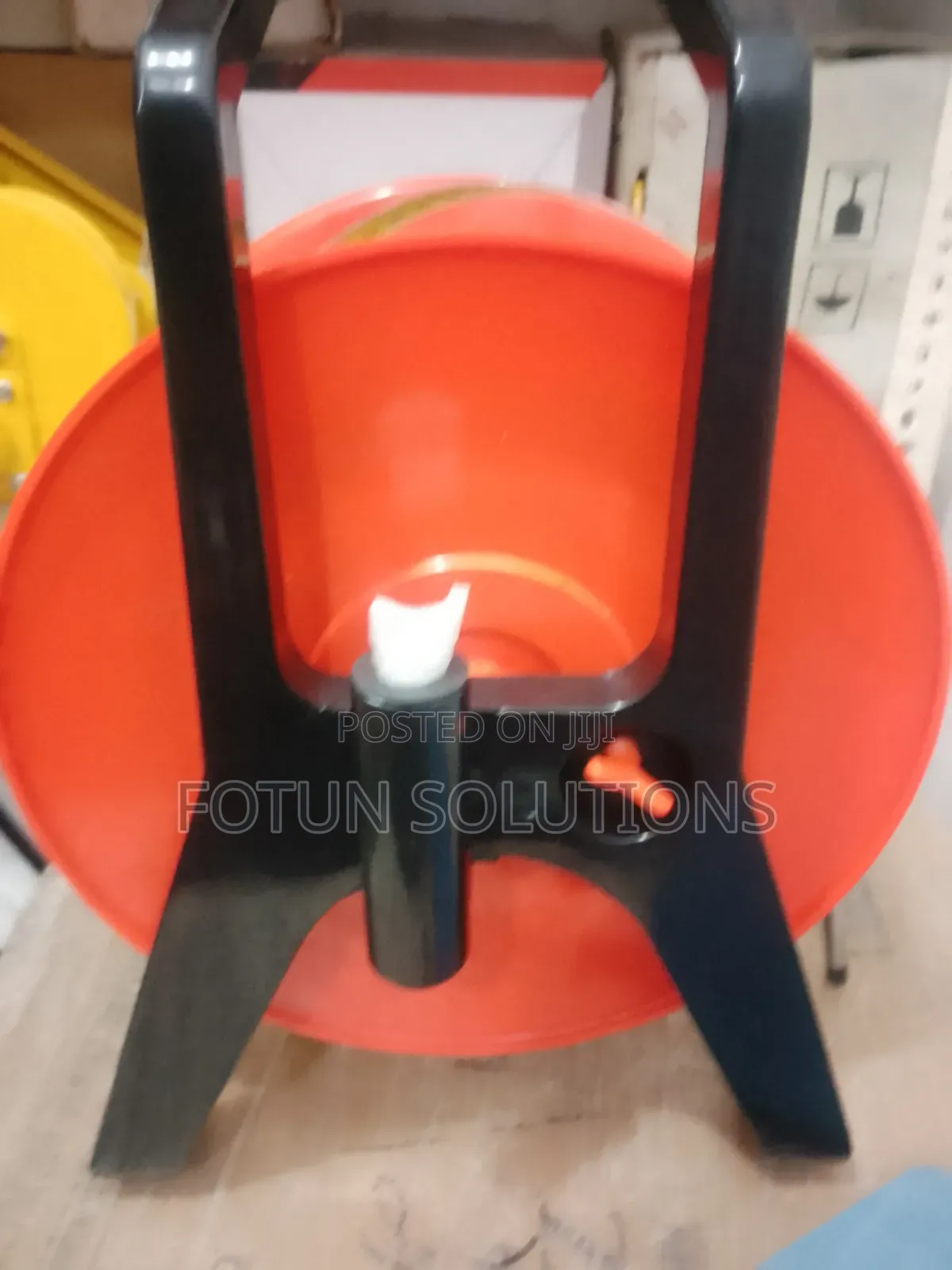 Water Level Mitre 100m