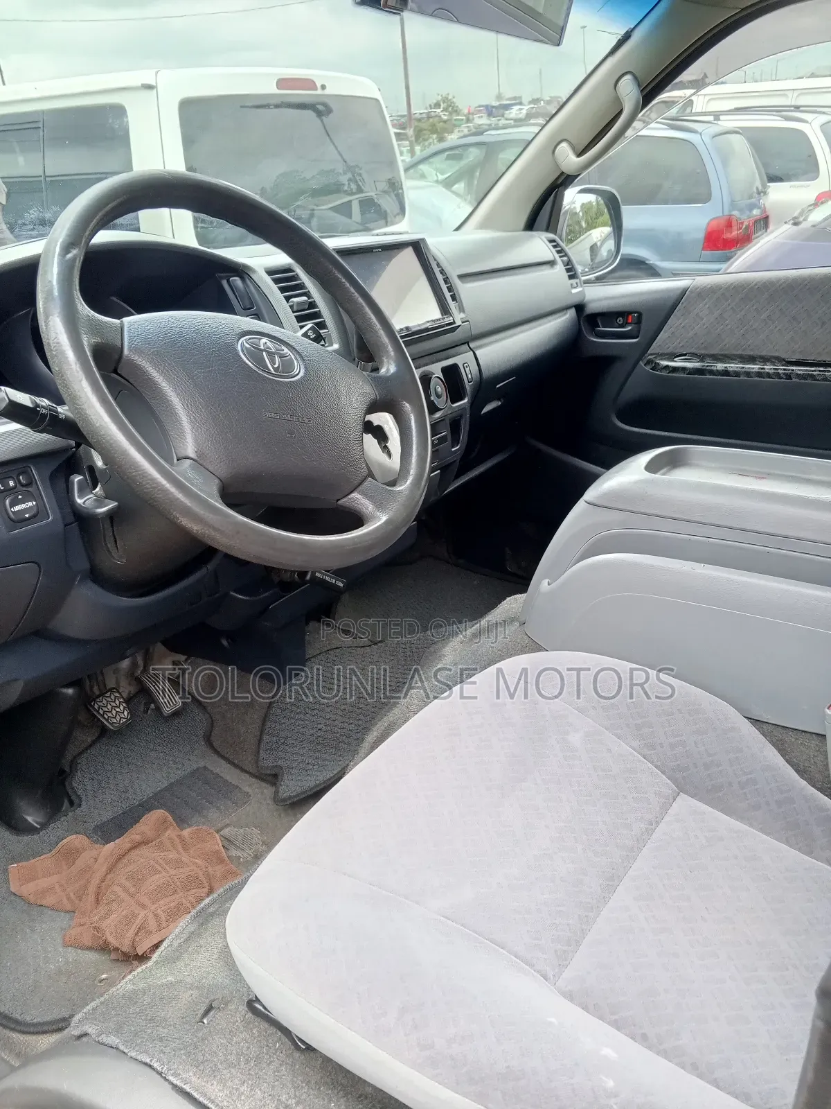 Toyota HiAce 2010 Grey