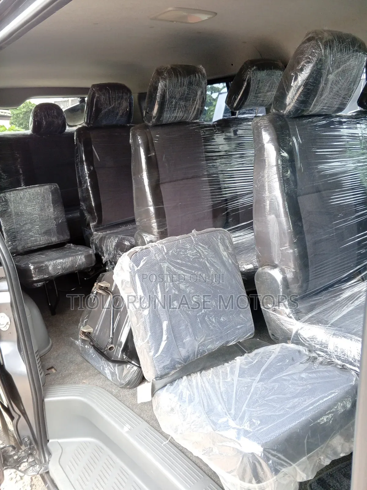 Toyota HiAce 2010 Grey