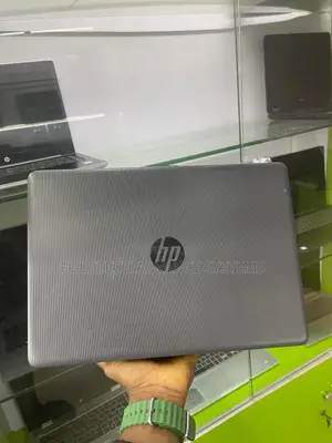 Laptop HP 240 G7 8GB Intel Core i5 SSD 256GB