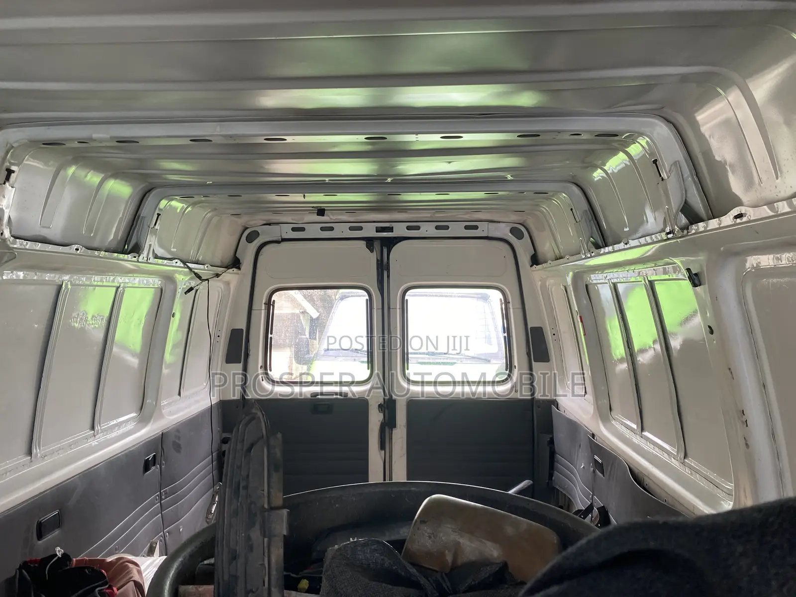 Ford Transit 2005 White