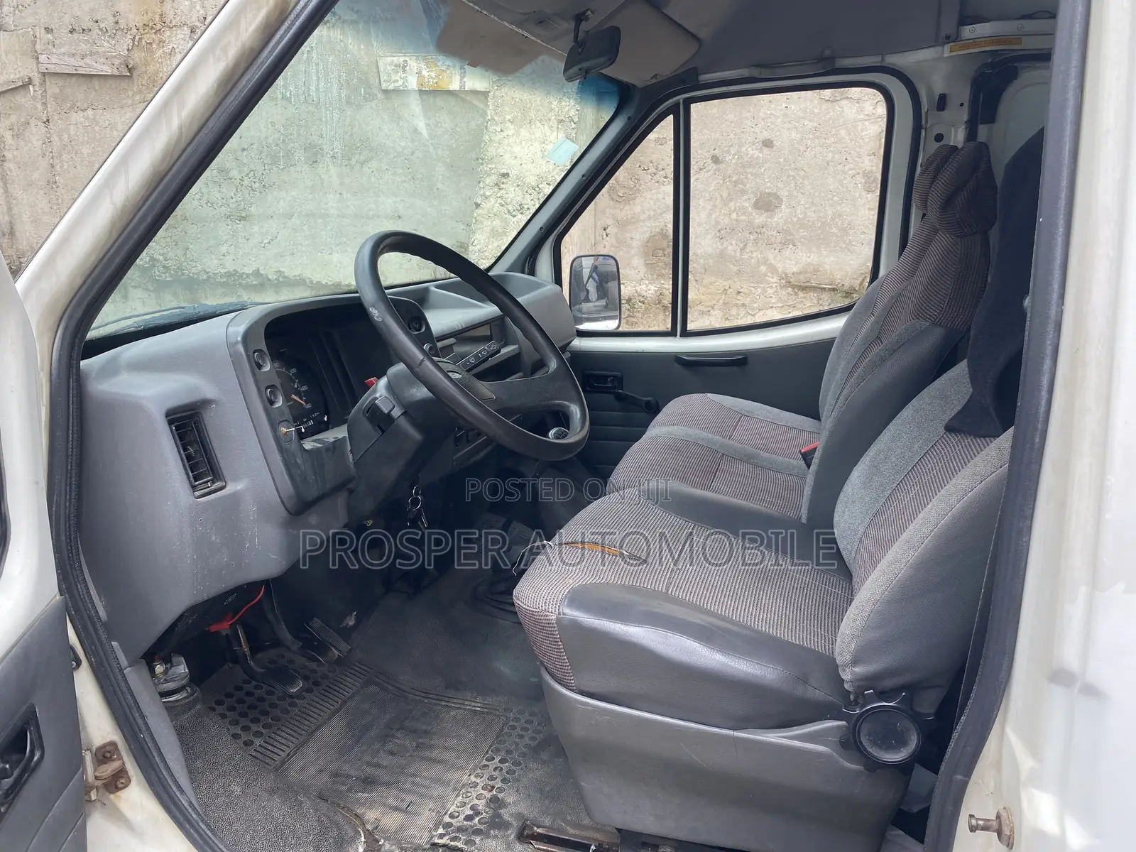 Ford Transit 2005 White