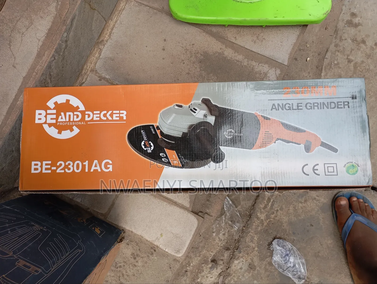 230mm Angle Grinding Machine Be and Decker